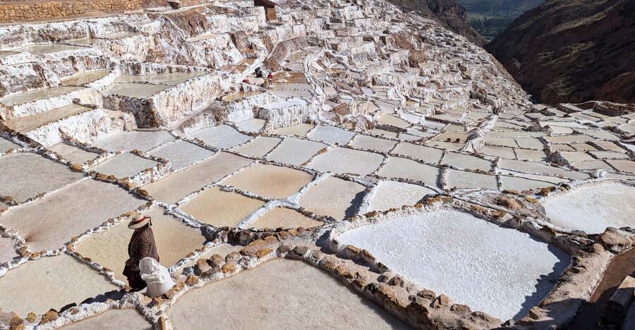 From Ollantaytambo:Moray, Salt Mines, Chinchero end in Cusco - The ride is part of the value