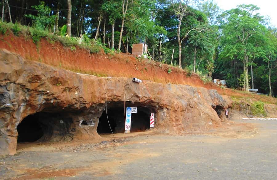 From Puerto Iguazu: San Ignacio Ruins and Wanda Mines Tour - Why this day trip is worth considering