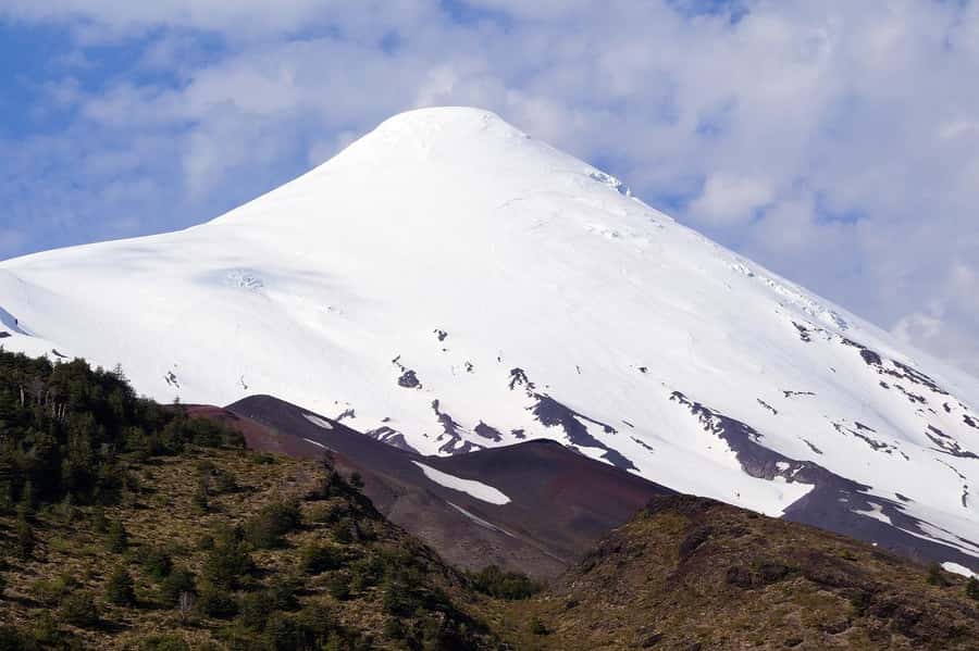 From Puerto Varas: Osorno Volcano & Petrohue Falls Day Tour - Along Lake Llanquihue to Osorno Volcano