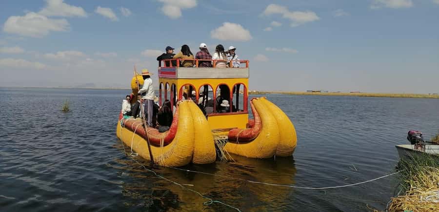 From Puno: full day tour to Uros and Taquile with Lunch - Seeing the floating reed islands of Uros