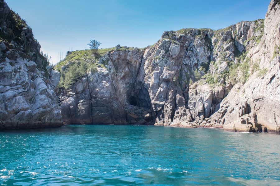 From Rio: Full Day in Búzios with Catamaran Tour and Lunch - João Fernandinho, Branca Island, and Feia Island