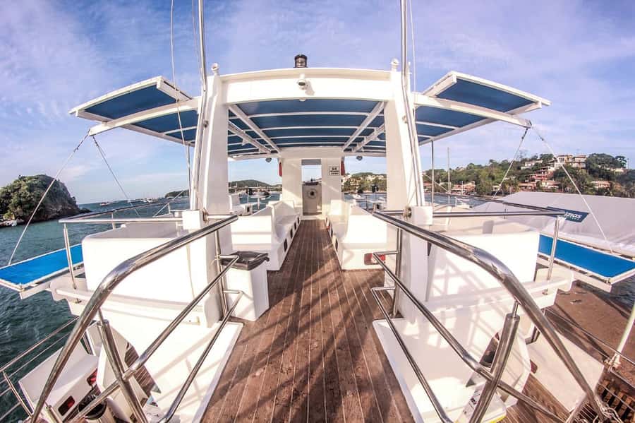 From Rio: Full Day in Búzios with Catamaran Tour and Lunch - Virgens, Amores, and Canto on the return