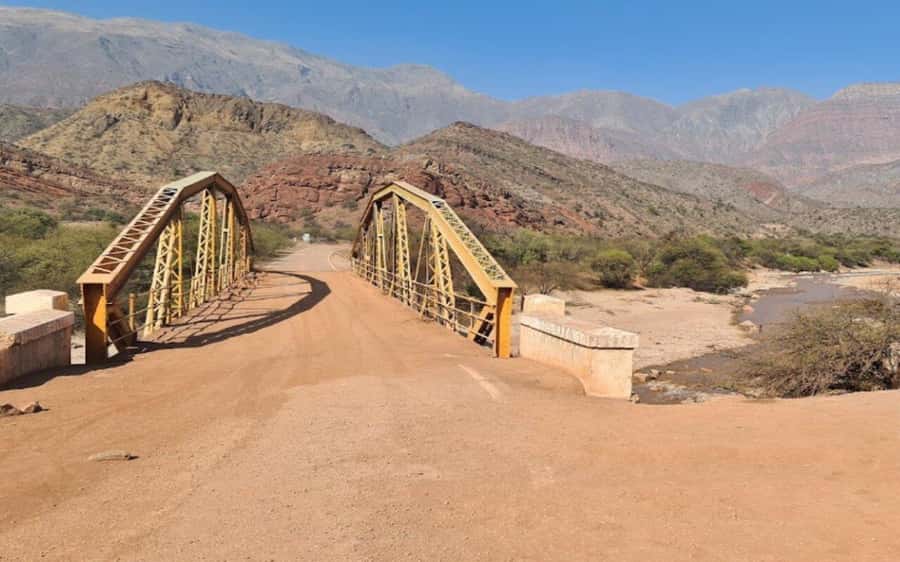 From Salta:Cafayate and the imposing Quebrada de las Conchas - Lunch, free time, and the road back