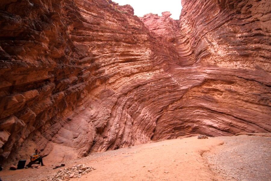 From Salta: Cafayate, Humahuaca & Salinas Grandes 3-Day Tour - Day 1, tobacco fields and Cafayate’s red-rock valley