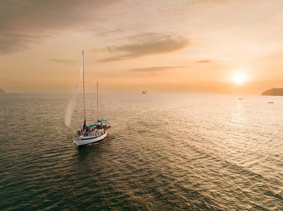 From Santa Marta: Sunset Sailboat Tour with 2 Beverages - Key things to know before you book