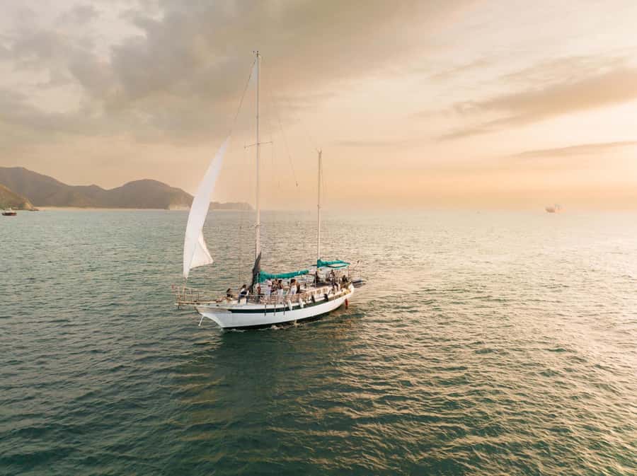 From Santa Marta: Sunset Sailboat Tour with 2 Beverages - The Sonata and the feel on board