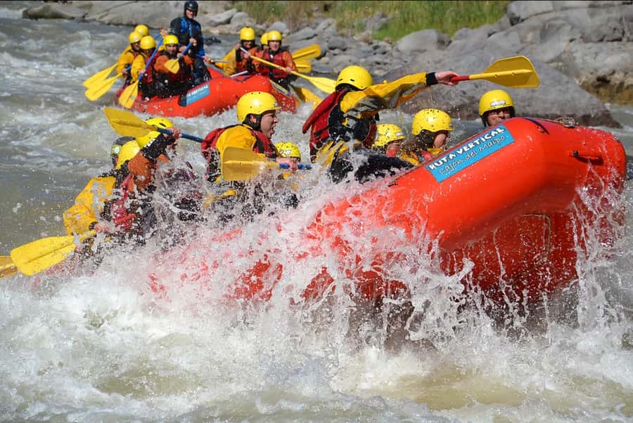 From Santiago: Rafting in the Maipo Canyon - Getting equipped for cold water