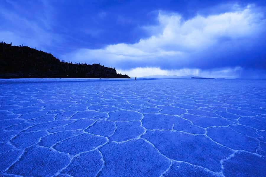 From Uyuni: Salt Flats Highlights Jeep Tour with Lunch - Key points at a glance