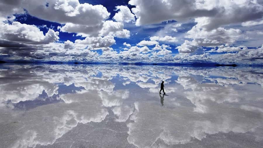 From Uyuni: Salt Flats Highlights Jeep Tour with Lunch - Colchani and the work behind the white plain