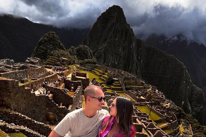 Full Day Private Guided Tour in Machu Picchu - Aguas Calientes and the bus uphill