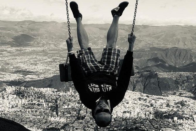 Full Day Quito (City Tour + Middle of the World + Teleferico) - Guides, pacing, and the small details