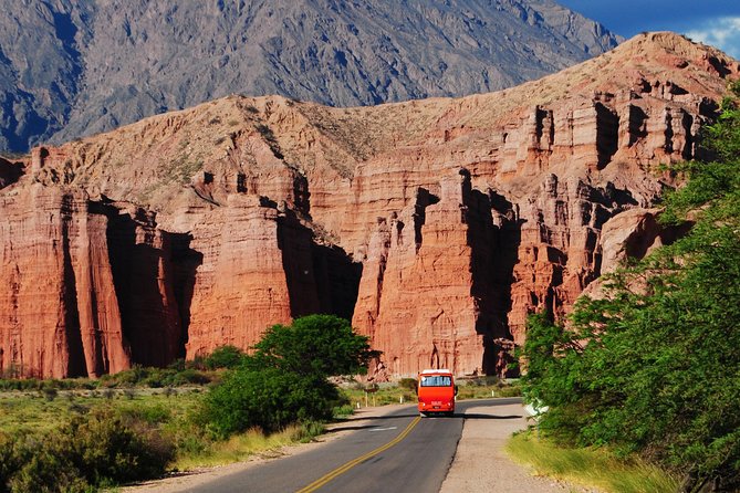Full-Day Tour Cafayate Calchaqui Valleys with Wine - Devil’s Throat and the first red-rock stops