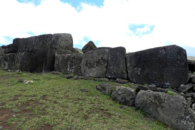 Full Day Tour in Rapa Nui - Ana Te Pahu, a cave visit with real footing concerns