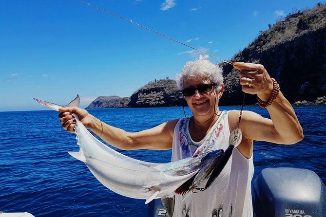 Full Day Tour Pinzon Island + La Fe/Las Palmas - Snorkeling & Fishing - Snorkeling around Pinzon Island