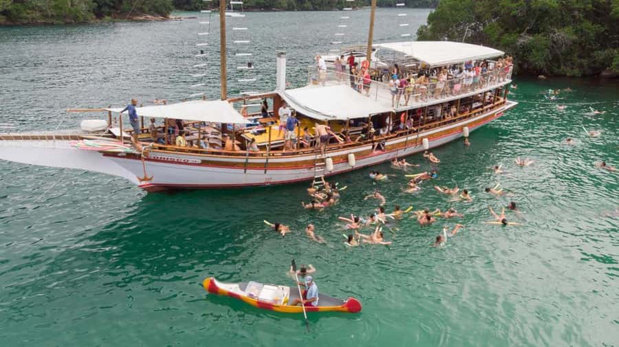 Full-Day Tour to Angra dos Reis and Ilha Grande - Blue Lagoon and the first look at Ilha Grande