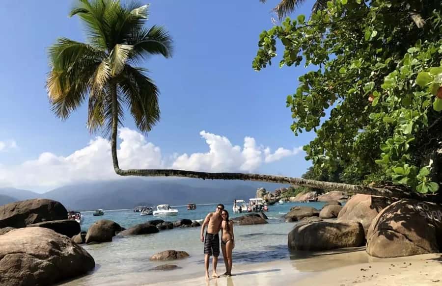 Full-Day Tour to Angra dos Reis and Ilha Grande - Lunch, regional food, and the late-day timing