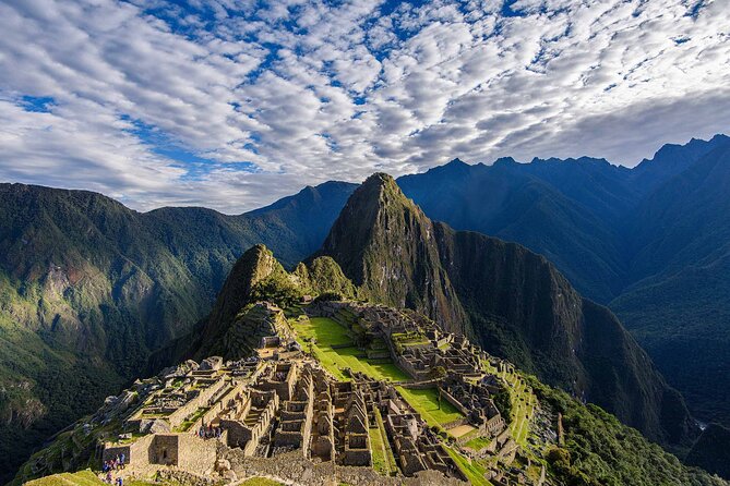 Full Day Tour to Machu Picchu by Train - From Cusco at 3:00 a.m. to Ollantaytambo