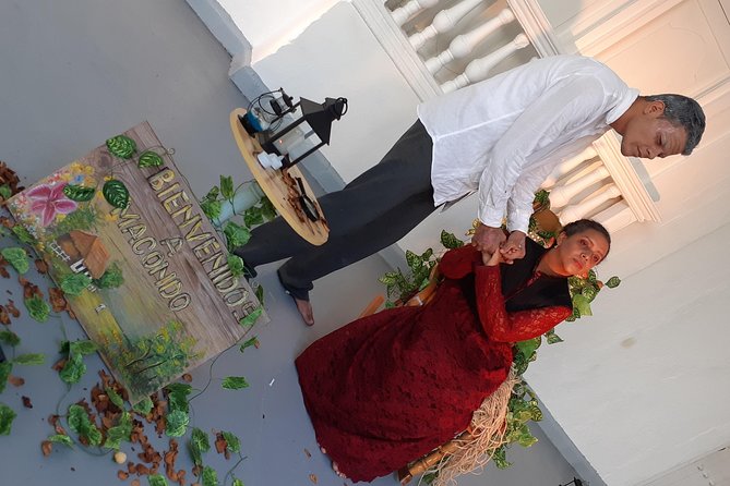 Gabriel García Márquez Literature Tour in Cartagena De Indias and snacks. - Starting near Saint Peter Claver