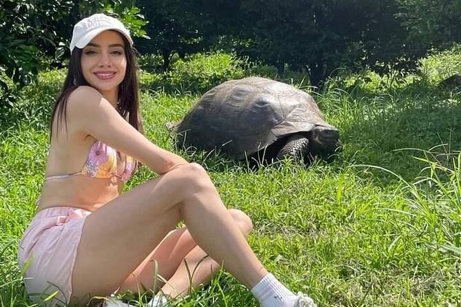 Giant Turtle Watching and Lava Tunnels Tour - What the guides add to the walk