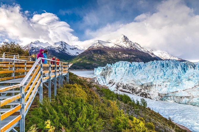Gourmet Glaciers Navigation - From El Calafate to the catamaran