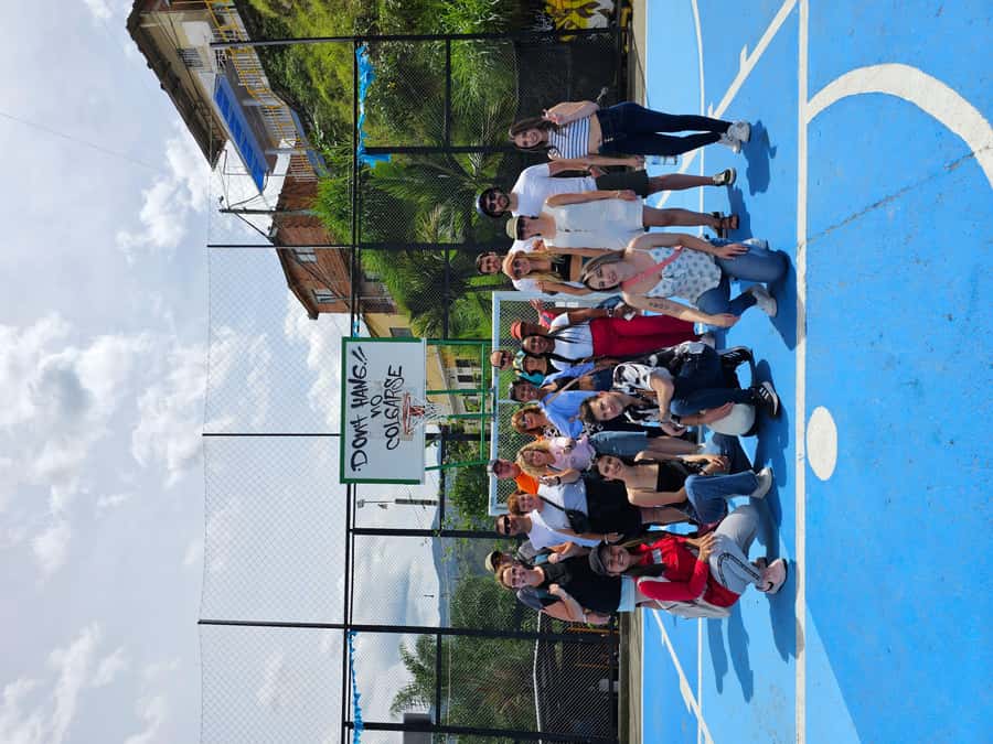 Graffiti Tour comuna 13 and cable car (made by local guides) - Riding Medellin’s famous outdoor escalators
