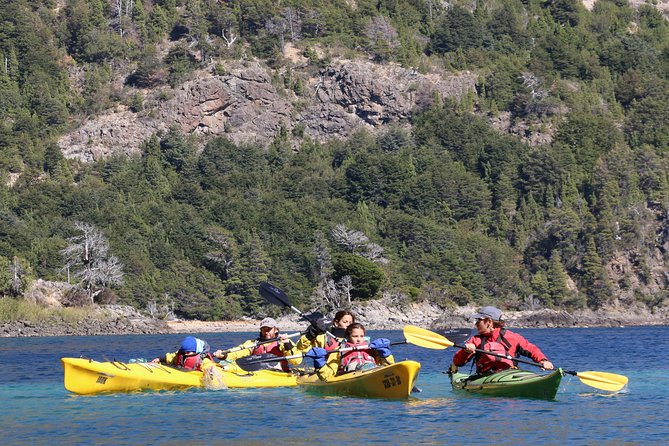 Half a day of kayaking on the Nahuel Huapi lake in private service - Launching at Bahía López