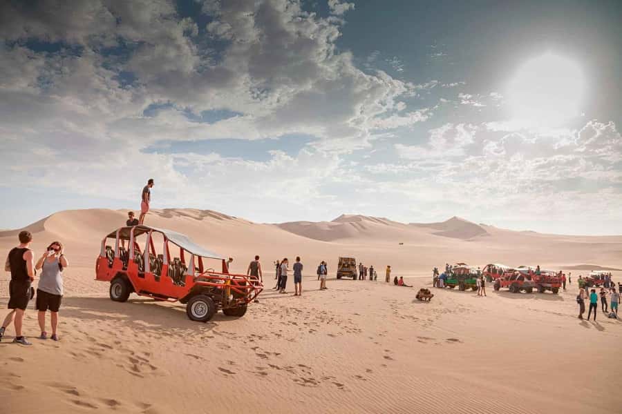 Huacachina: Buggy en las Dunas al Atardecer y Sandboarding - Pickup in Ica or Huacachina