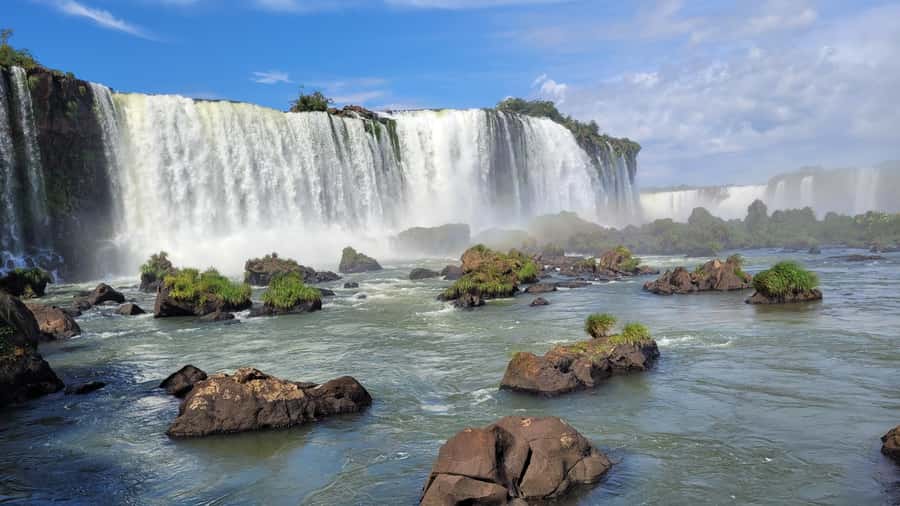 Iguassu Falls: Brazilian Side Private Tour - Why the Brazilian side works so well