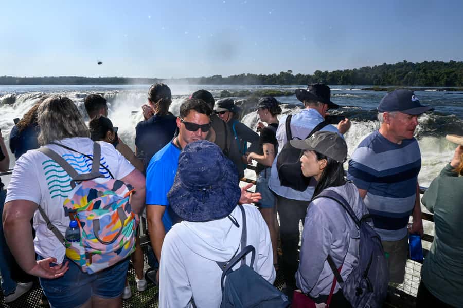 Iguassu Waterfalls: 1 Day Tour Brazil and Argentina's sides - What to pack for the trails