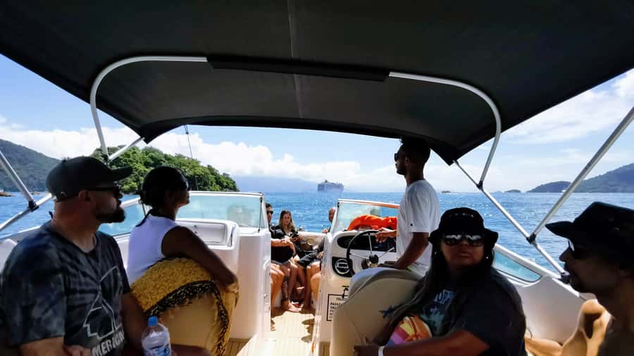 Ilha Grande: 7h Speedboat Tour of Paradise Islands - Dentista Beach, the famous final beach stop