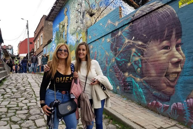 La Candelaria, Mount Monserrate and Museo del Oro in One Day in Bogota - Plaza Bolívar and the civic heart of the capital