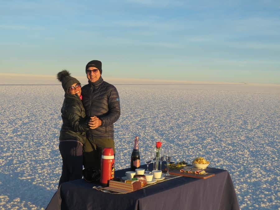 La Paz: 5-Day Uyuni Salt Flats by Bus - Five lagoons, flamingos, and volcano views