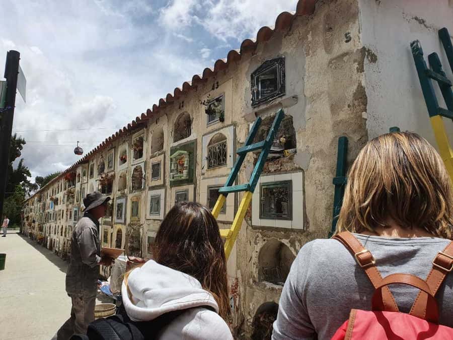 La Paz: Cable Car, Cemetery, Shaman, and El Alto Tour - Heading up to El Alto