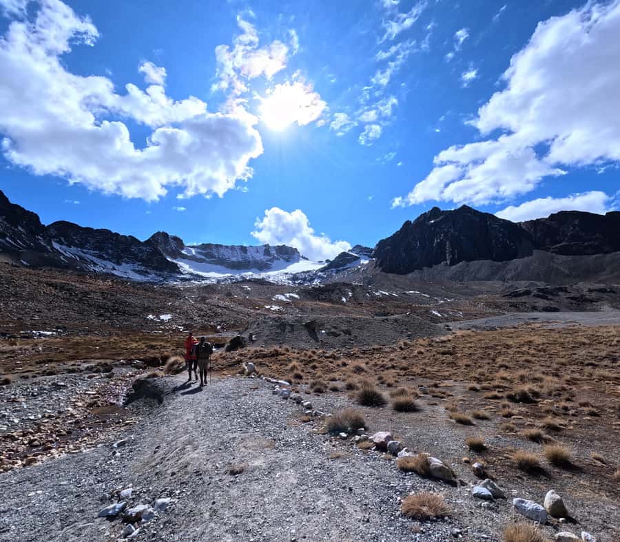 La Paz: Charquini Mountain Guided Hike - The return walk and drive back to La Paz