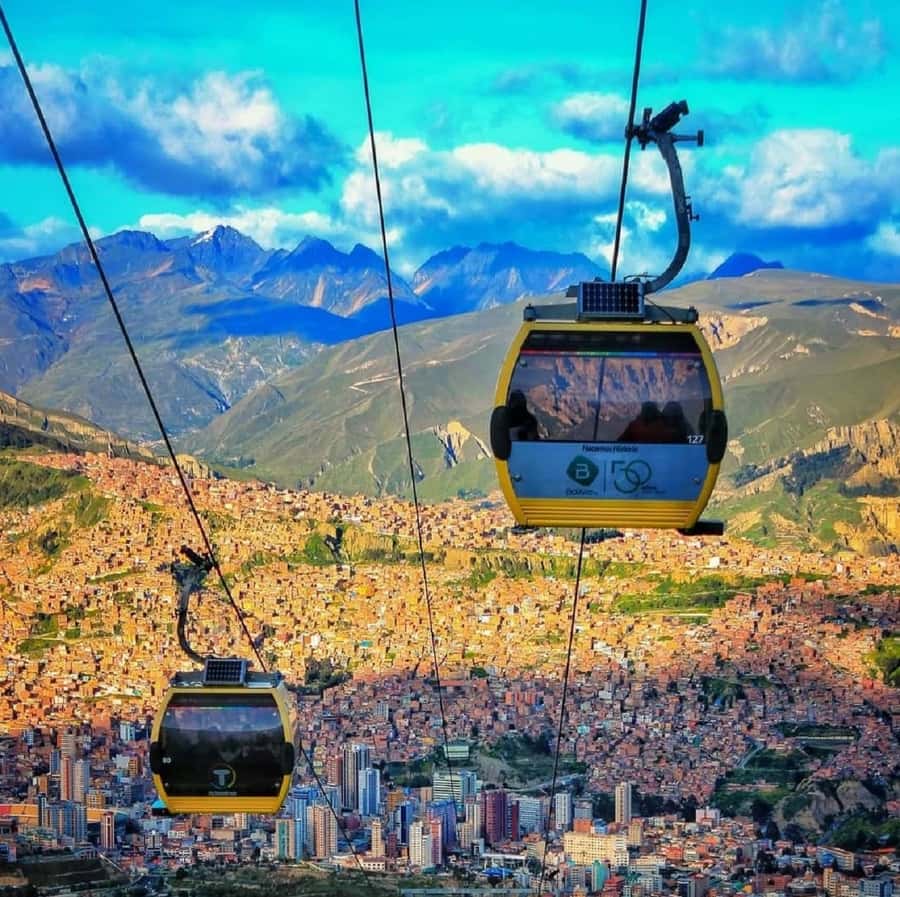 La Paz City Tour and Moon Valley - A city tour built around movement