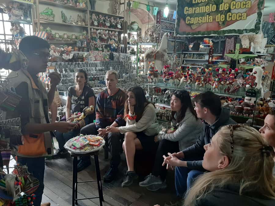 La Paz City Tour and Moon Valley - By bus past San Pedro Prison