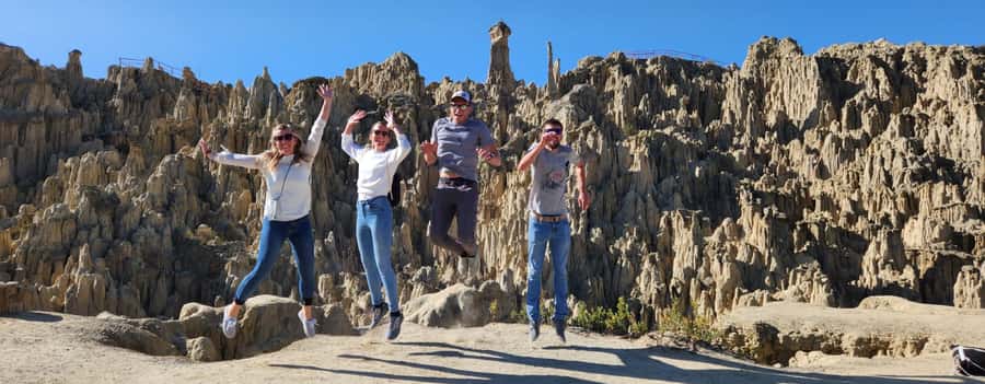 La Paz: Private City Tour with Cable Car & Moon Valley Visit - Key points at a glance