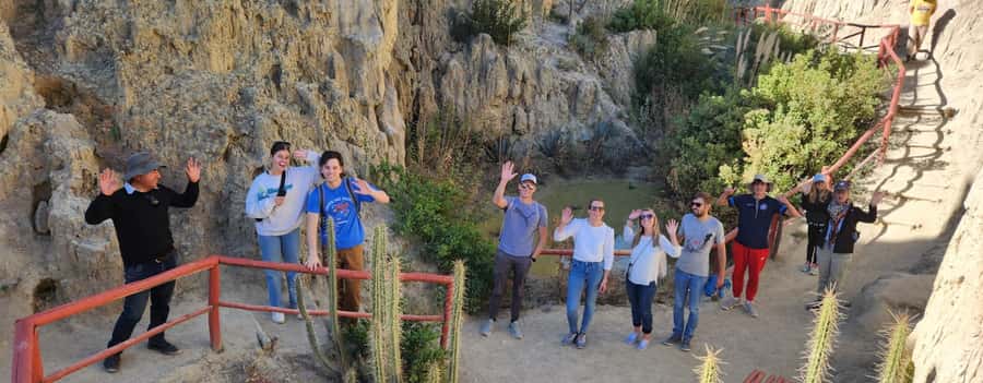 La Paz: Private City Tour with Cable Car & Moon Valley Visit - Guide quality makes the difference