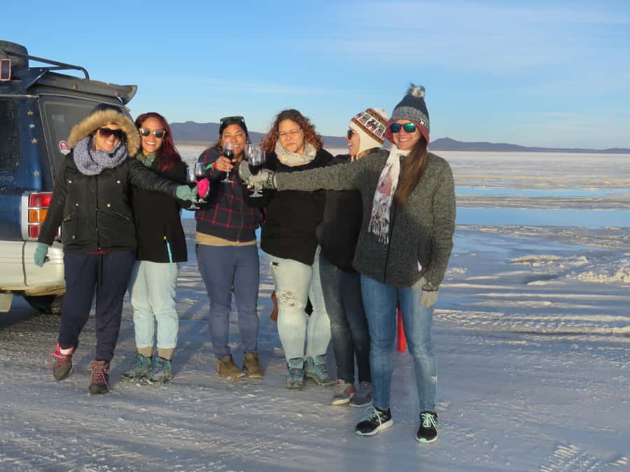 La Paz: Uyuni Salt Flats Tour by Bus - A local lunch on the salt flats