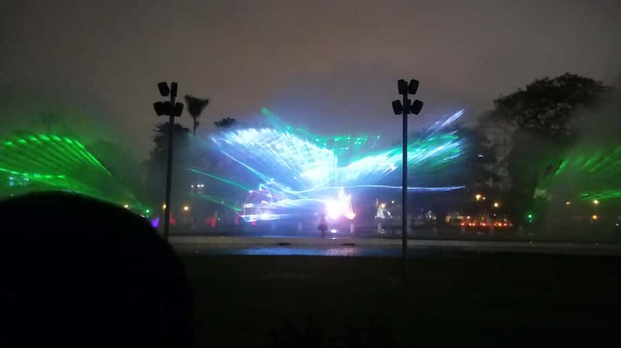 Lima: Live Magic Water Show Experience - Meeting the guide and getting more than a light show