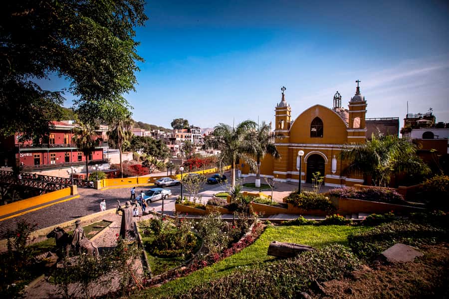 Lima: Pachacamac Ruins & Barranco Half-Day Guided Tour - The drive south to Pachacamac