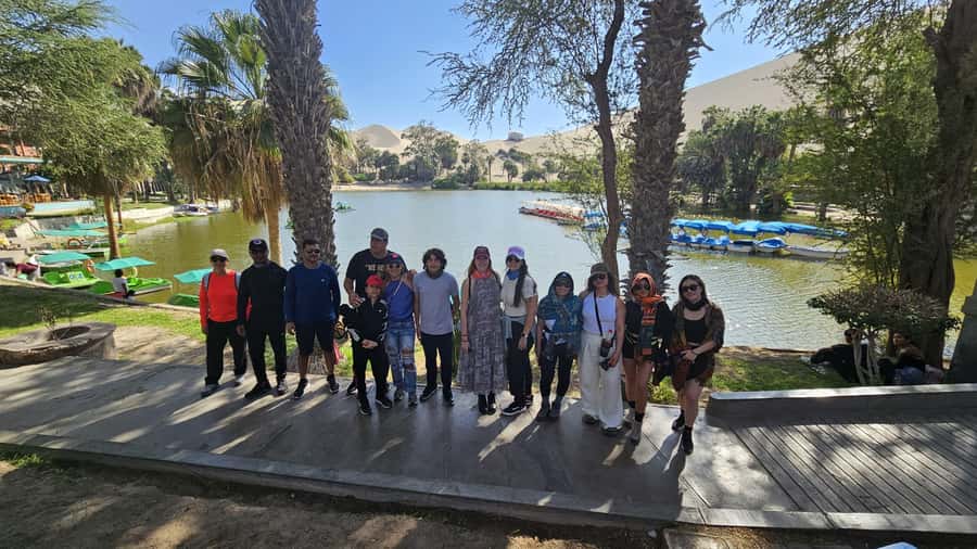 Lima: Paracas & Huacachina Oasis Day Trip with Wine & Dunes - Food, stops, and practical comfort