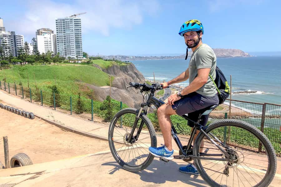 Lima: The Charm of Barranco & Pre Inca Pyramid in Miraflores - Starting at GOGO Biking near Avenida Arequipa