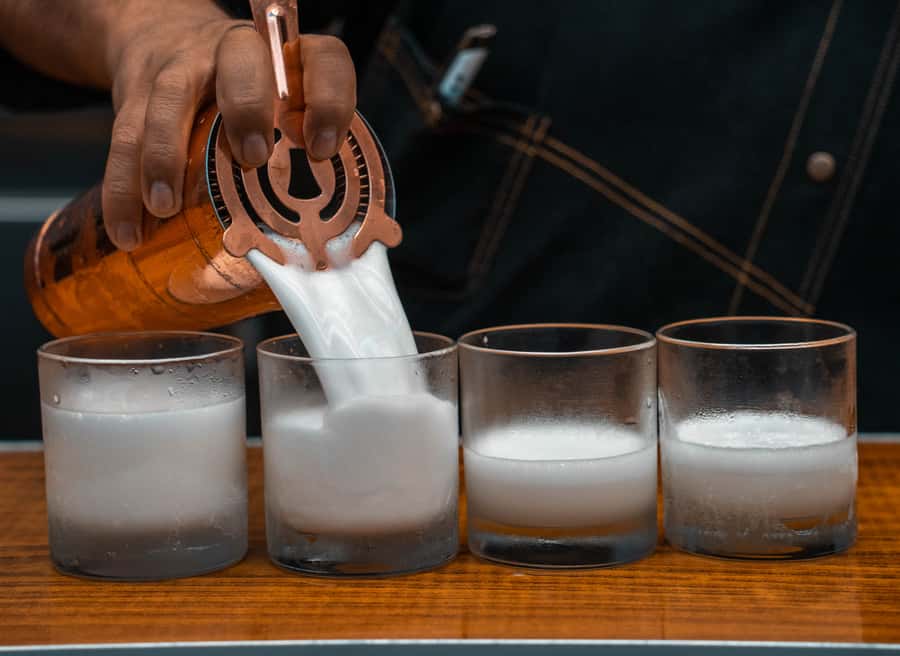 Lima: Ultimate Peruvian Food Tour - Pisco sour, local drinks, and the bar stop