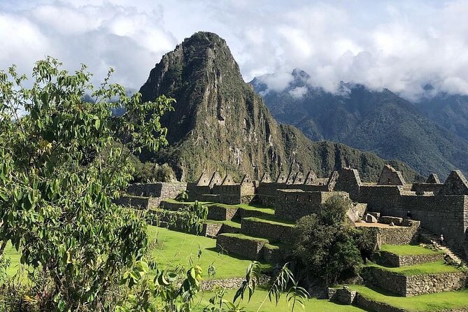 Machu Picchu Full Day Tour from Cusco - Aguas Calientes and the bus uphill