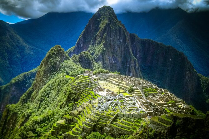Machu Picchu Full Day Tour from Cusco(Small Groups ) - Lunch in Aguas Calientes, then the long return