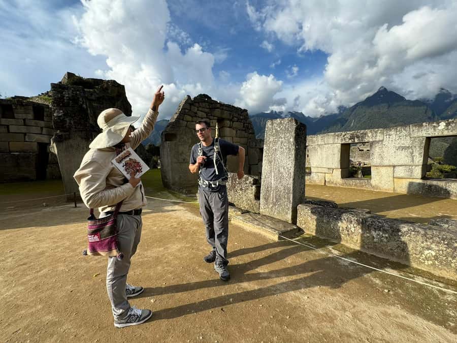 Machu Picchu: Tour Guide Service & Entrance Ticket Circuit-2 - Key points to know before booking