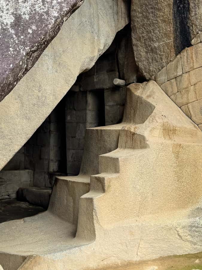 Machu Picchu: Tour Guide Service & Entrance Ticket Circuit-2 - What you must arrange yourself