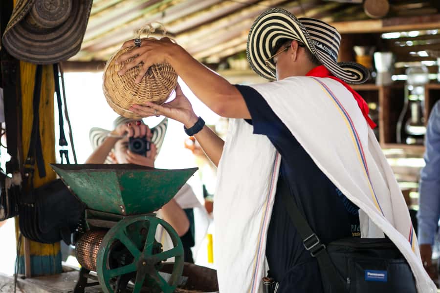 Medellin: Coffee Tour, Horseback Arrival, and Sugar Cane - Tasting the difference between brewing methods
