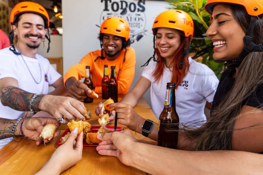 Medellín: E-bike and Foodie Tour - Conquistadores and the local snack stops